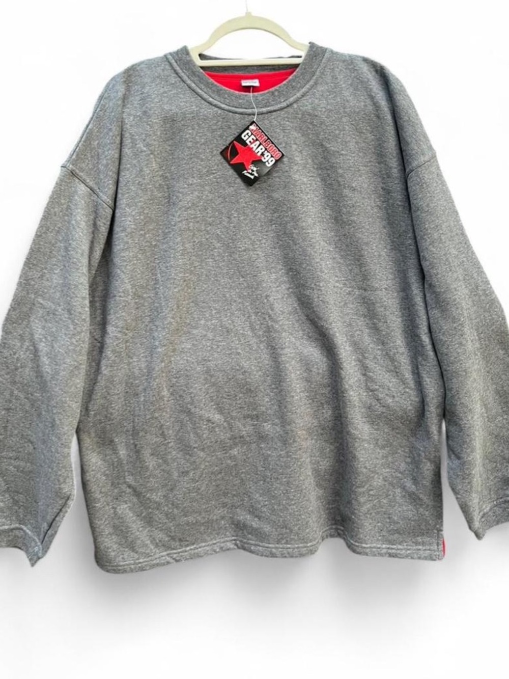 Marlboro Gray Crewneck Sweater with Red Collar Accent